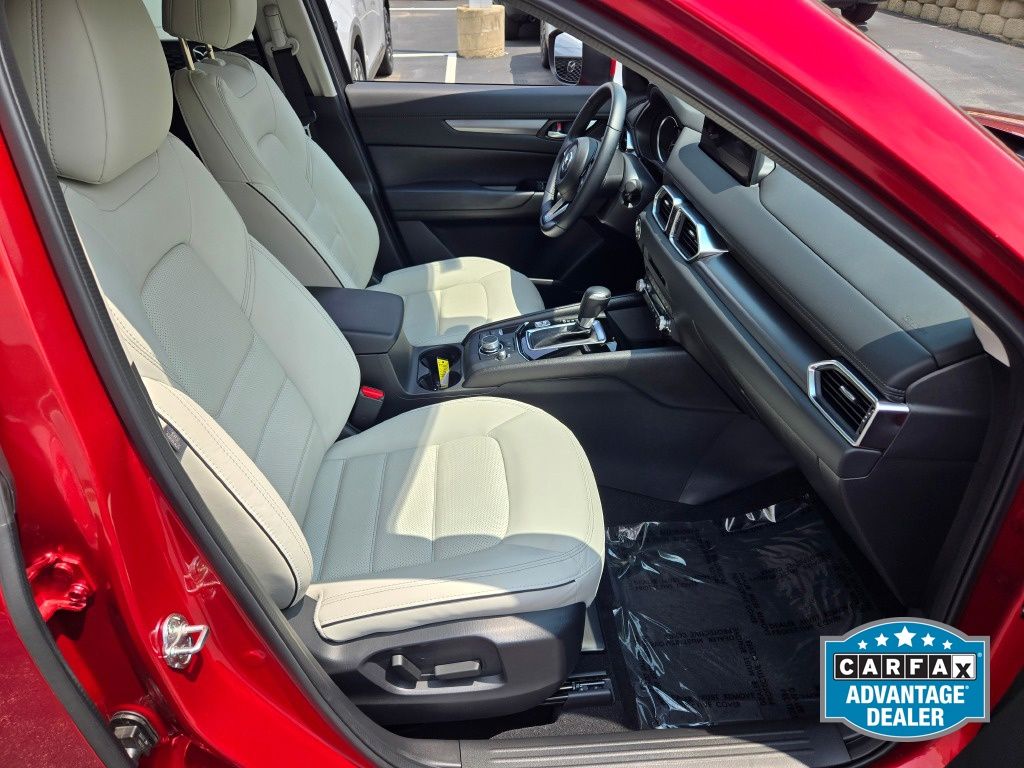 2025 Mazda CX-5 S Preferred package - Photo 6