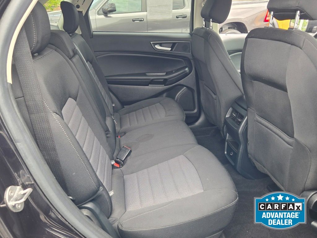 2021 Ford Edge SE - Photo 10