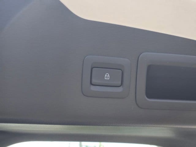 2026 Mazda Mazda3 Turbo Premium Plus - Photo 14