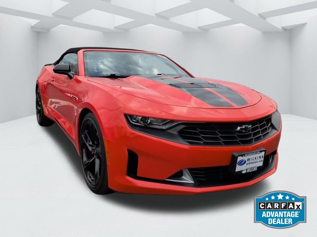 2021 Chevrolet Camaro LT1 - Photo 3