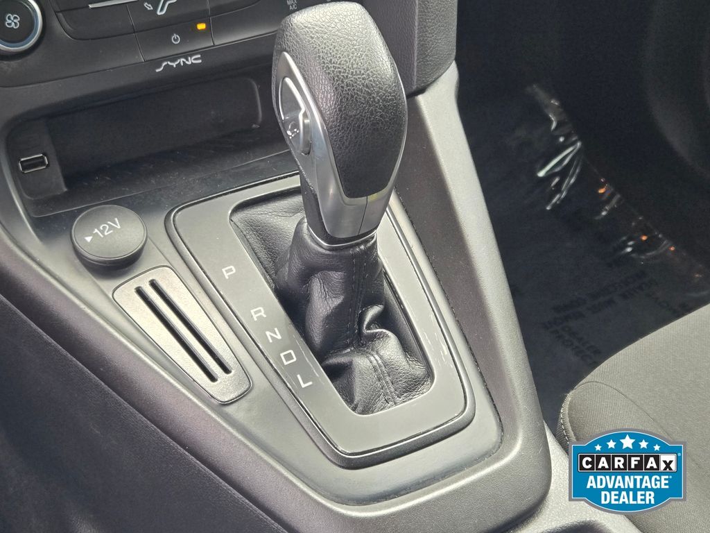 2018 Ford Focus SE - Photo 25