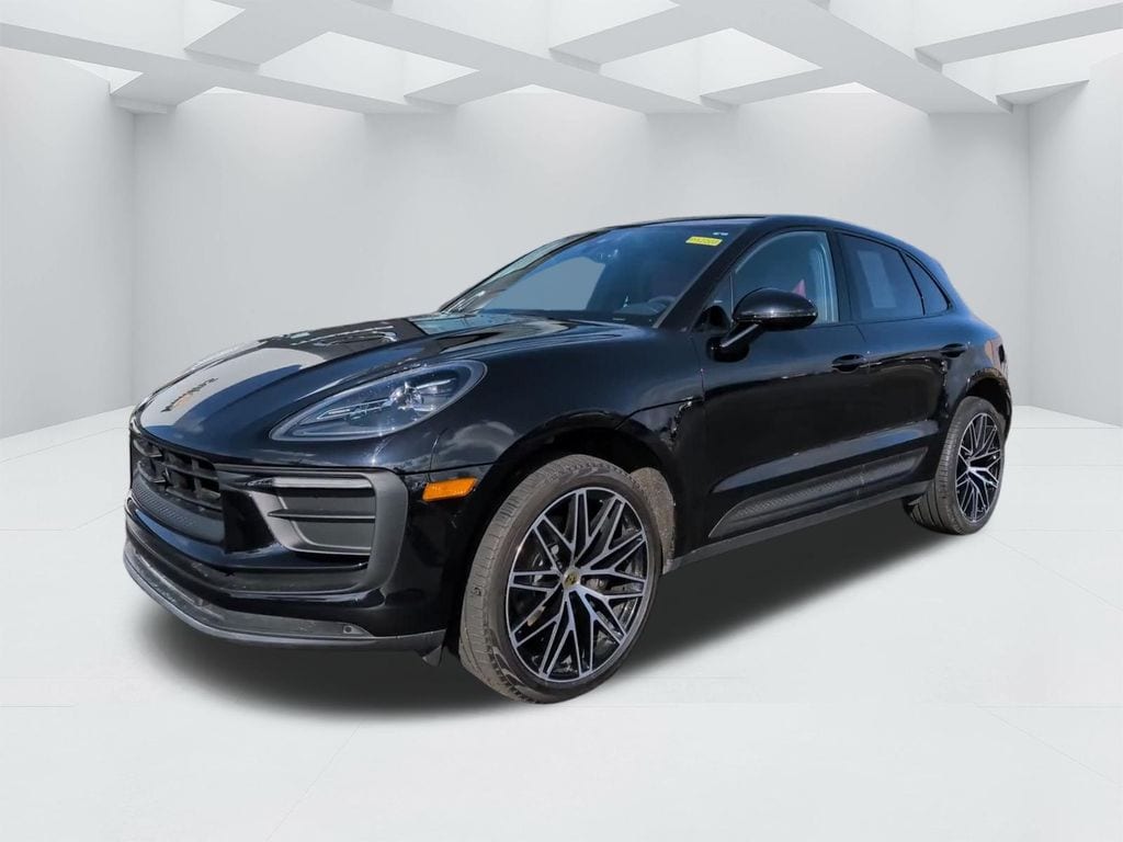 2022 Porsche Macan Base