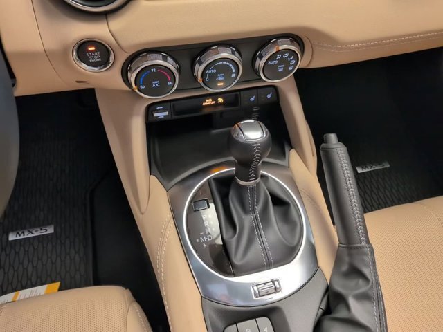 2026 Mazda MX-5 GT - Photo 19