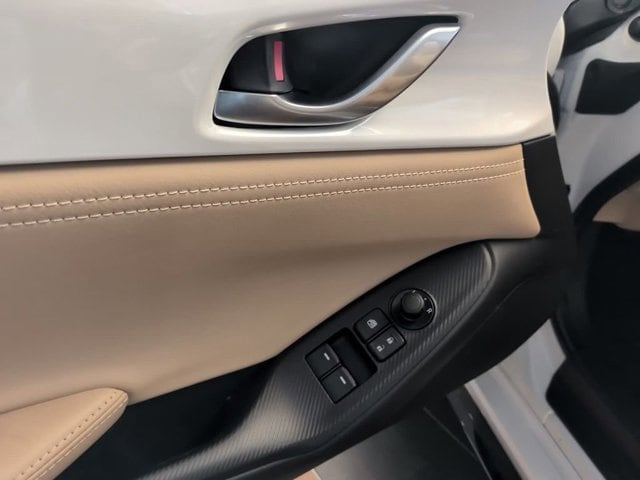 2026 Mazda MX-5 GT - Photo 12