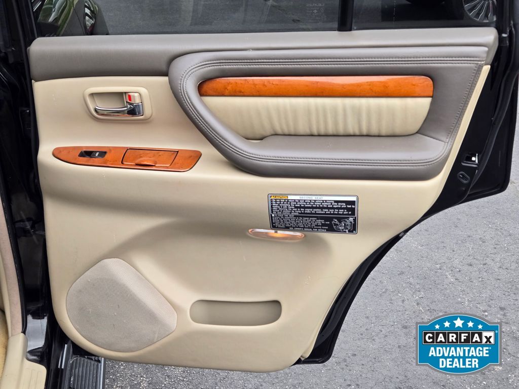 2007 Lexus LX 470 - Photo 10