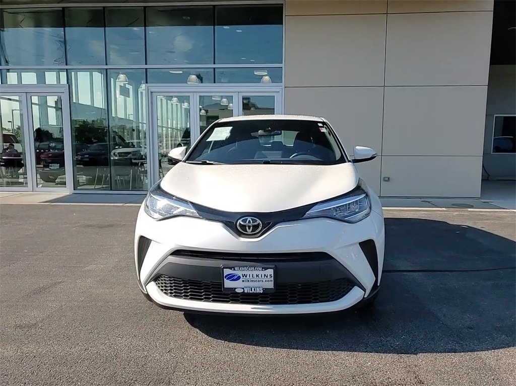 Used 2020 Toyota C-HR XLE with VIN JTNKHMBX2L1087610 for sale in Elmhurst, IL