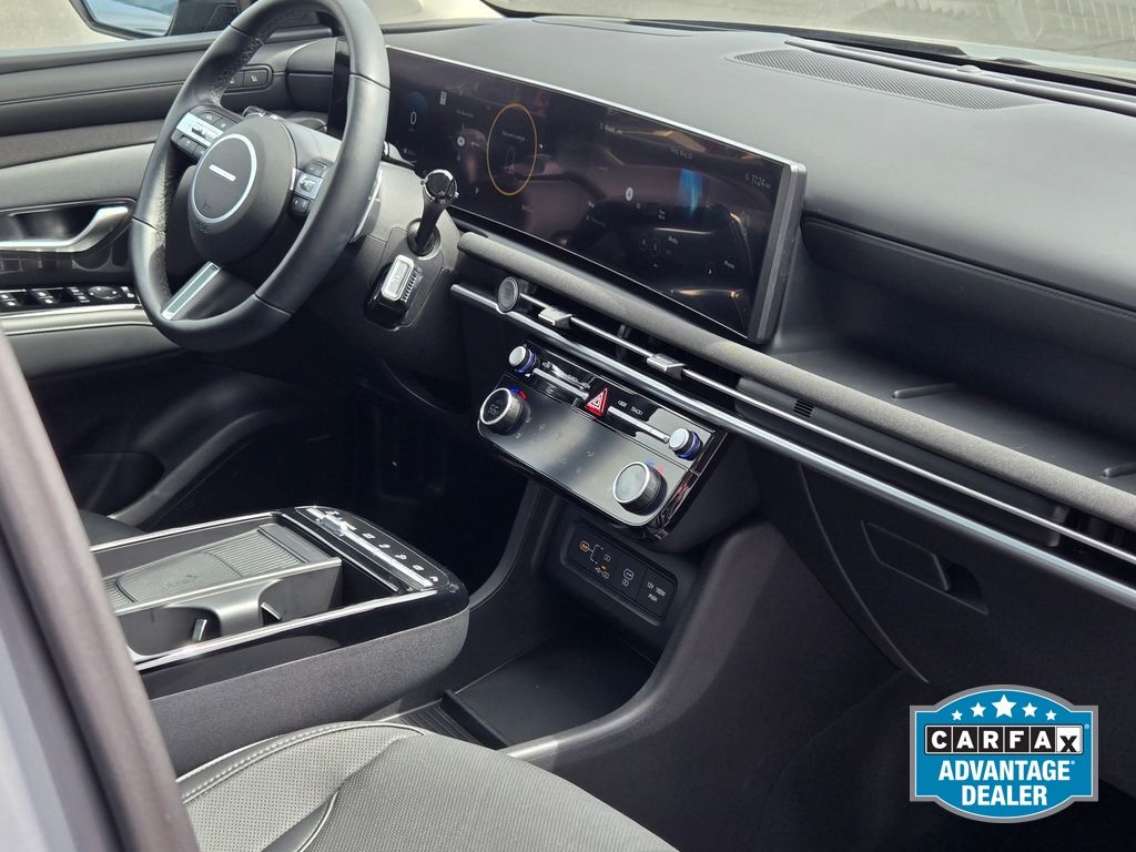 2025 Hyundai Tucson Limited - Photo 8