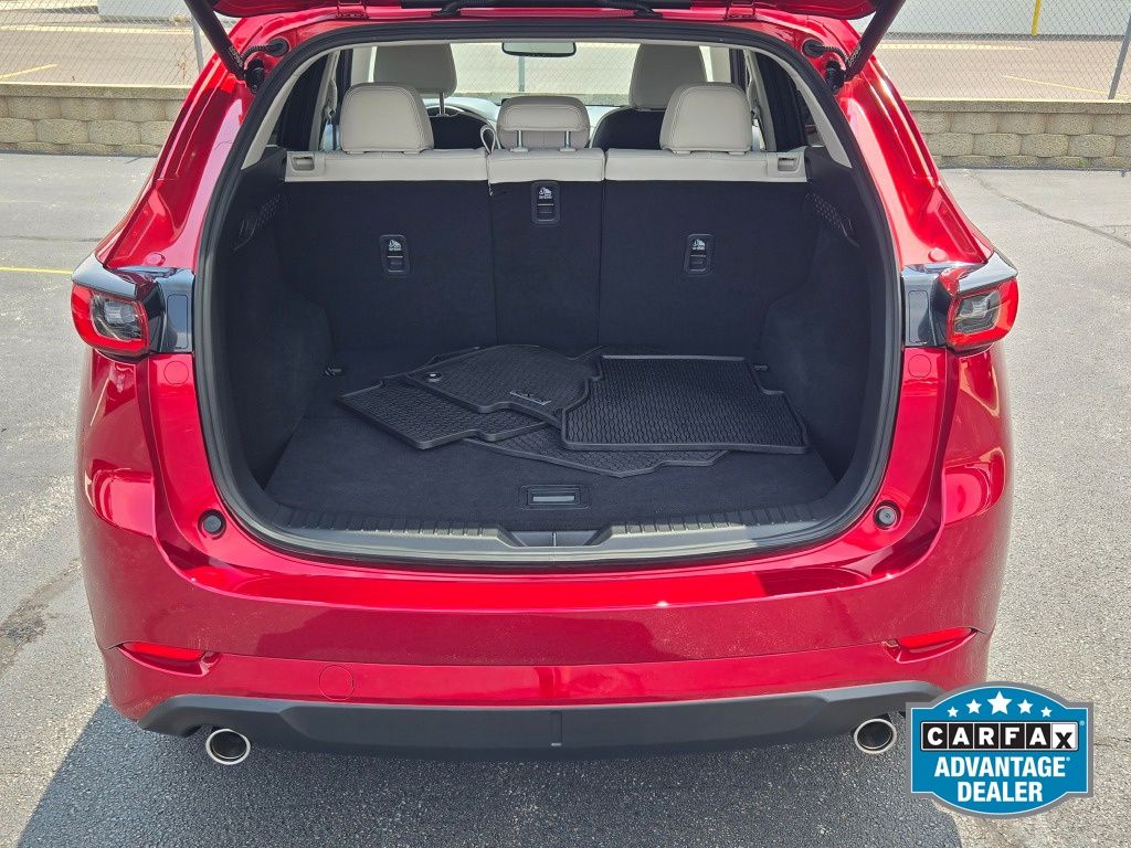 2025 Mazda CX-5 S Preferred package - Photo 13