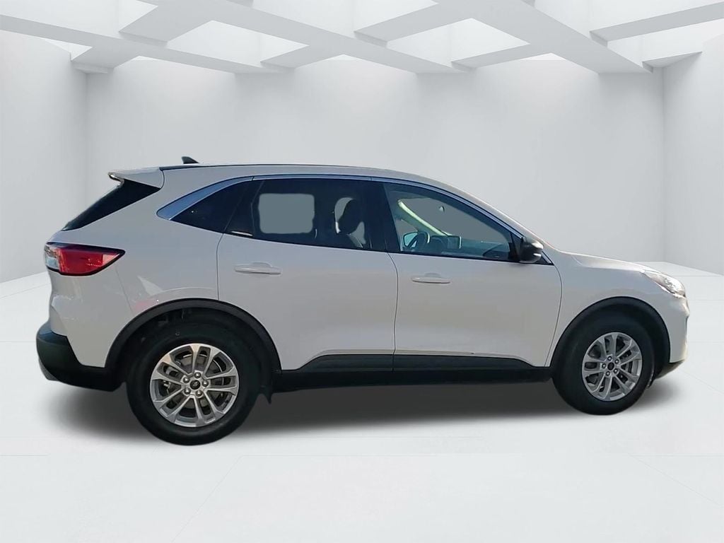 Used 2022 Ford Escape SE SUV