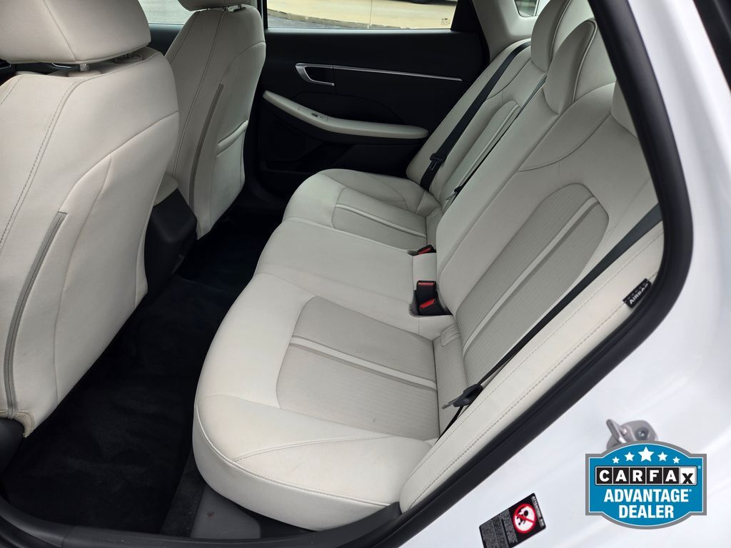2023 Hyundai Sonata SE - Photo 15
