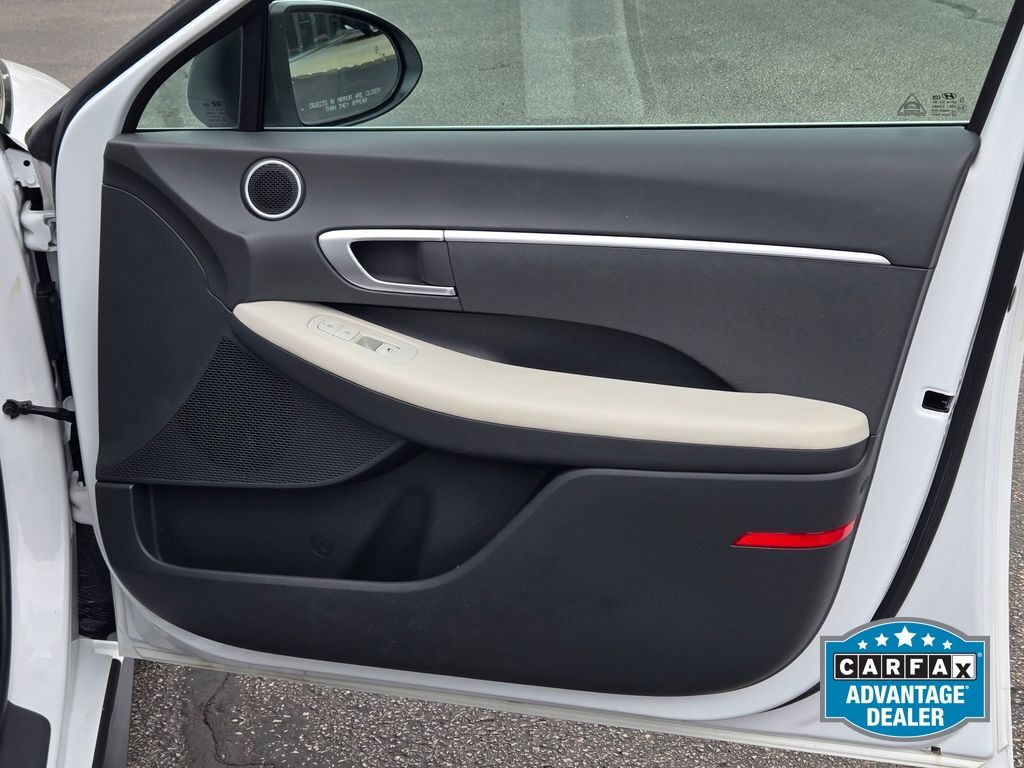 2023 Hyundai Sonata SE - Photo 6