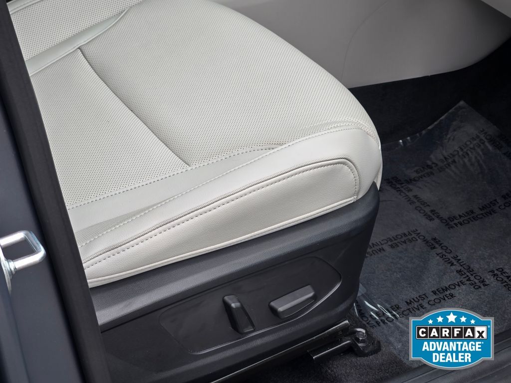 2025 Hyundai Tucson Limited - Photo 8