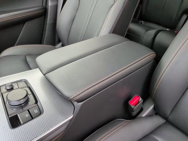 2026 Mazda CX-70 Premium Package - Photo 21