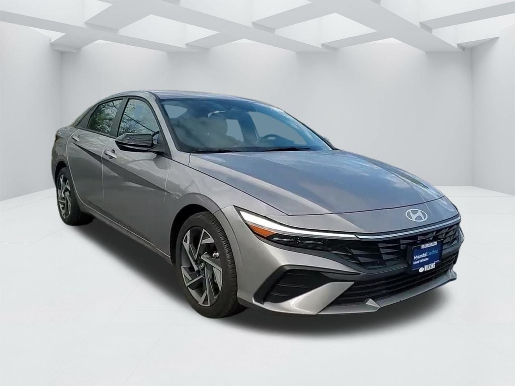 Used 2025 Hyundai Elantra SEL Sport Sedan