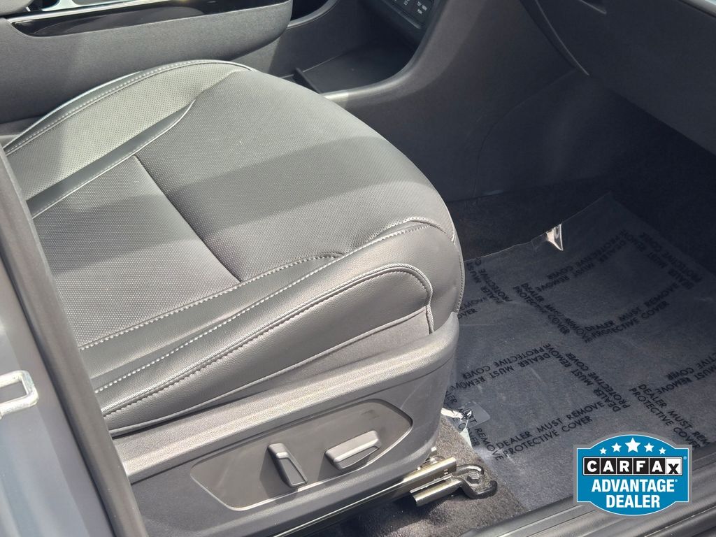 2025 Hyundai Tucson Limited - Photo 7
