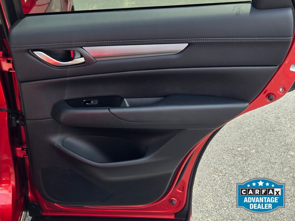 2025 Mazda CX-5 S Preferred package - Photo 9