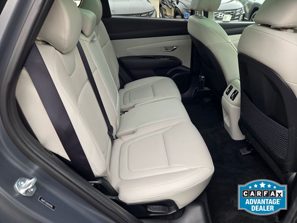 2025 Hyundai Tucson Limited - Photo 11