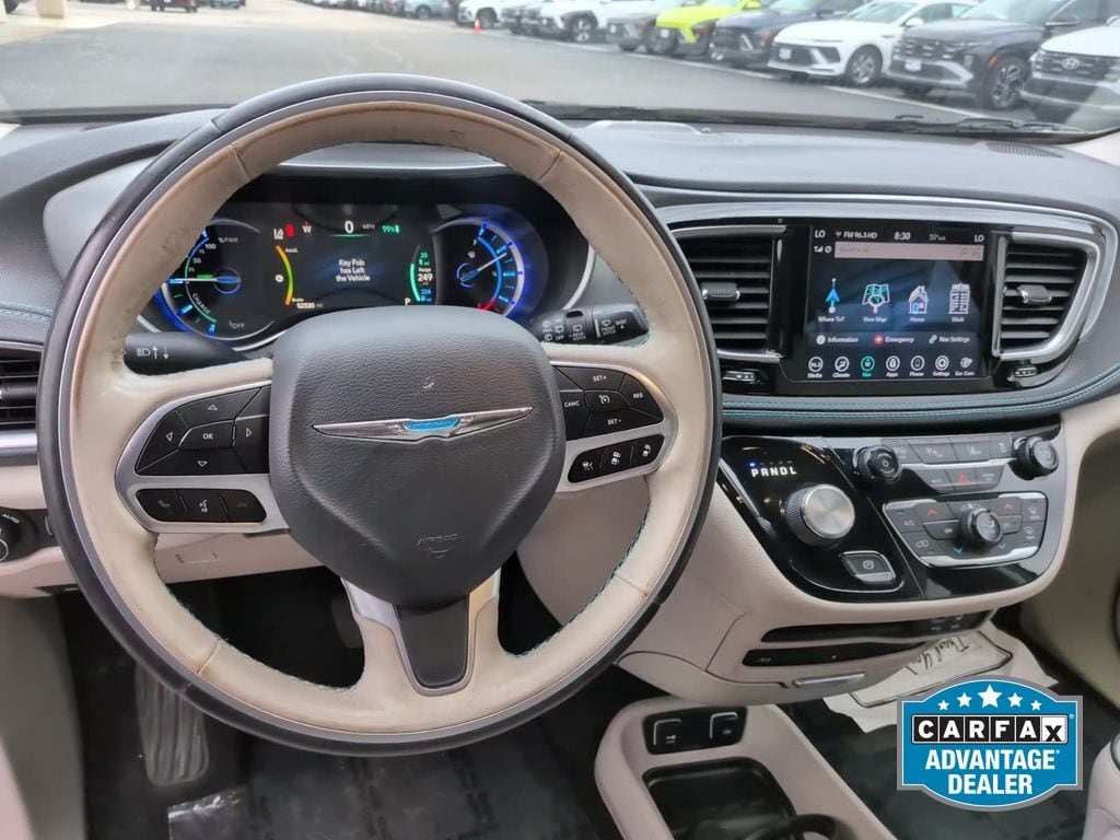 2020 Chrysler Pacifica Hybrid Limited - Photo 23