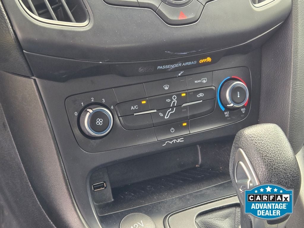 2018 Ford Focus SE - Photo 24