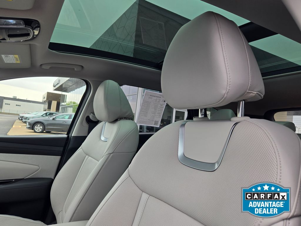 2025 Hyundai Tucson Limited - Photo 25