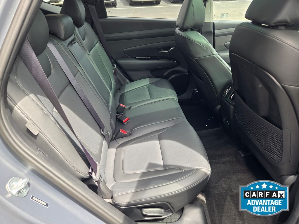 2025 Hyundai Tucson Limited - Photo 10