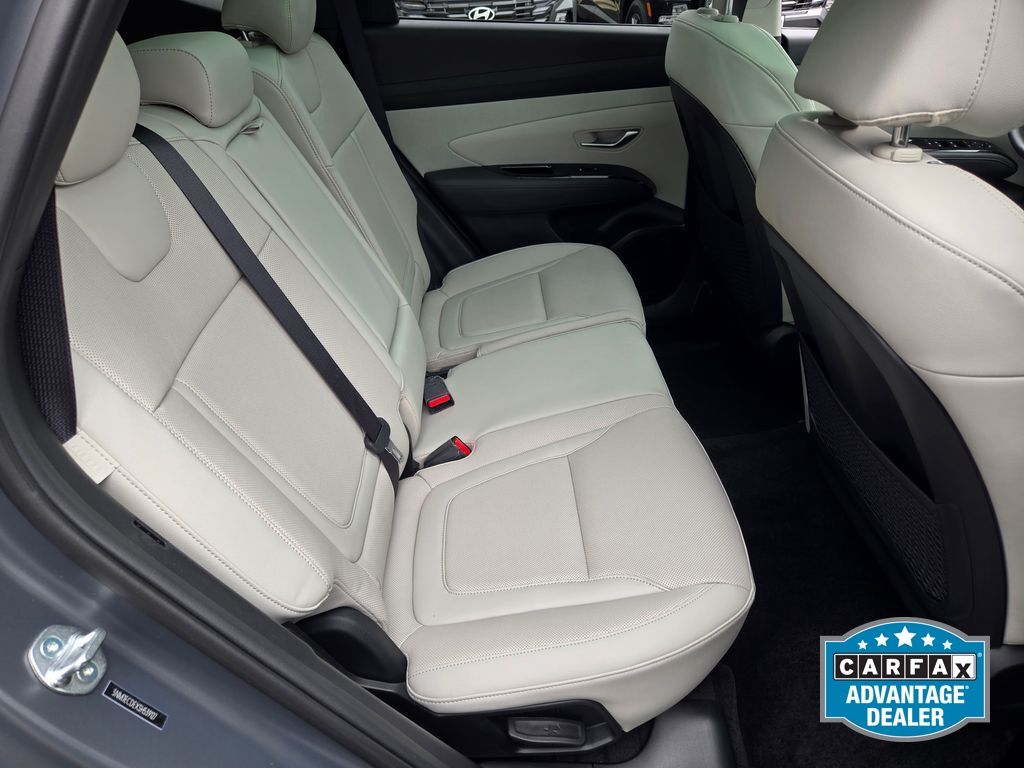 2025 Hyundai Tucson Limited - Photo 11