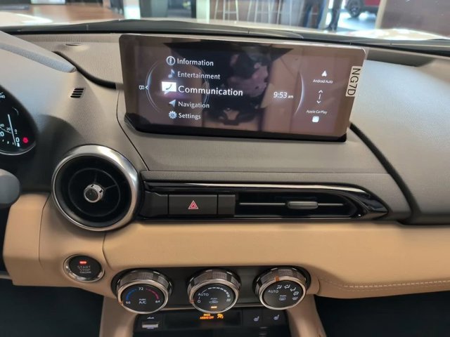 2026 Mazda MX-5 GT - Photo 18