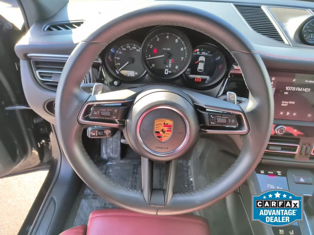 2022 Porsche Macan Base - Photo 14