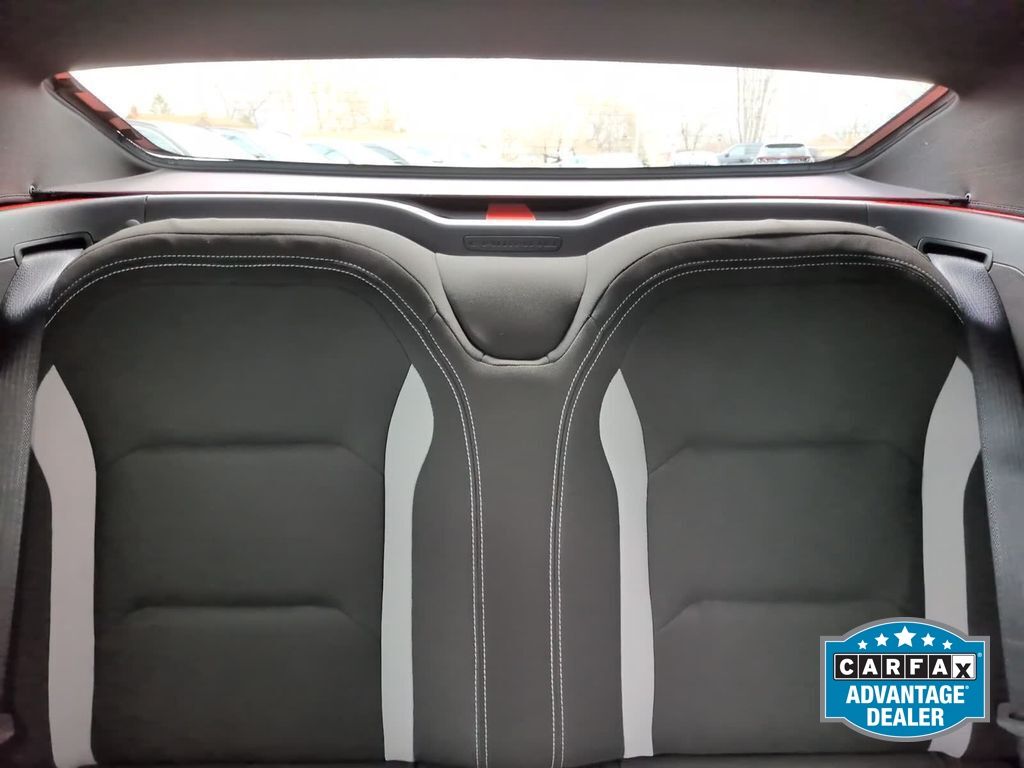 2021 Chevrolet Camaro LT1 - Photo 23