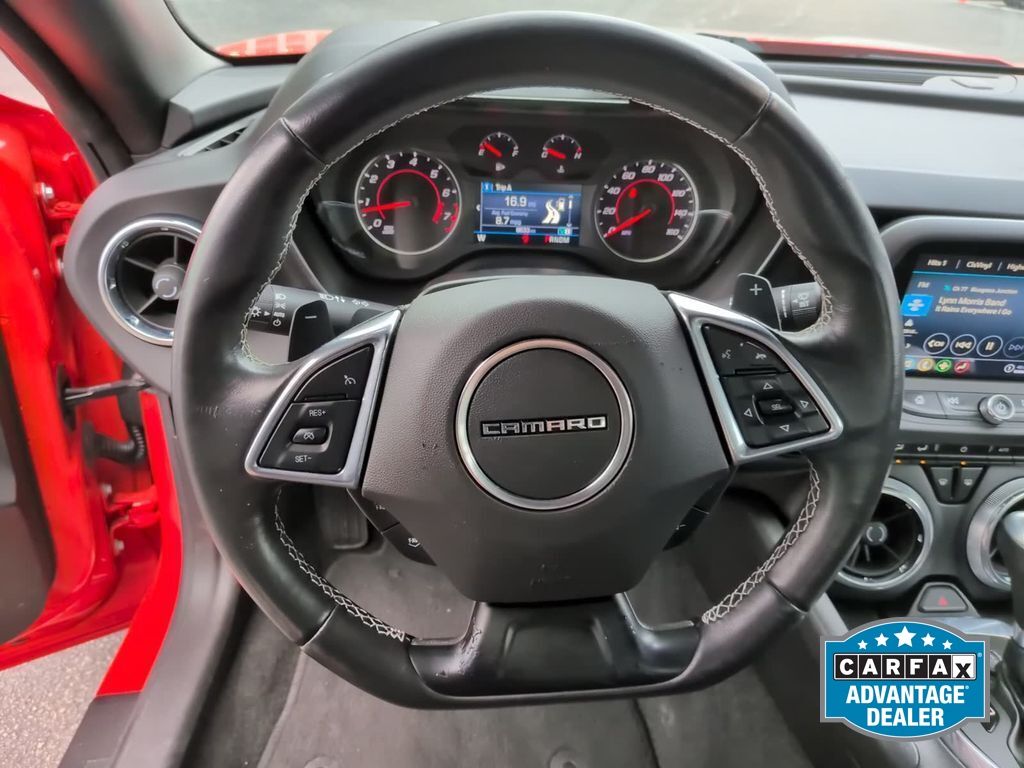 2021 Chevrolet Camaro LT1 - Photo 15