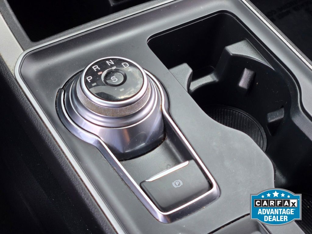 2021 Ford Edge SE - Photo 26