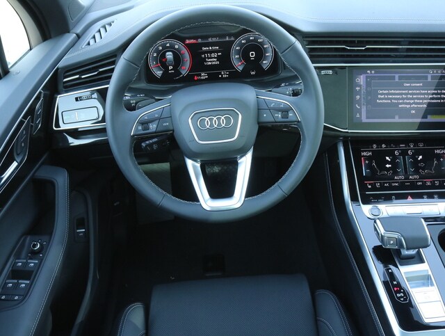 2025 Audi Q7 Prestige photo 19