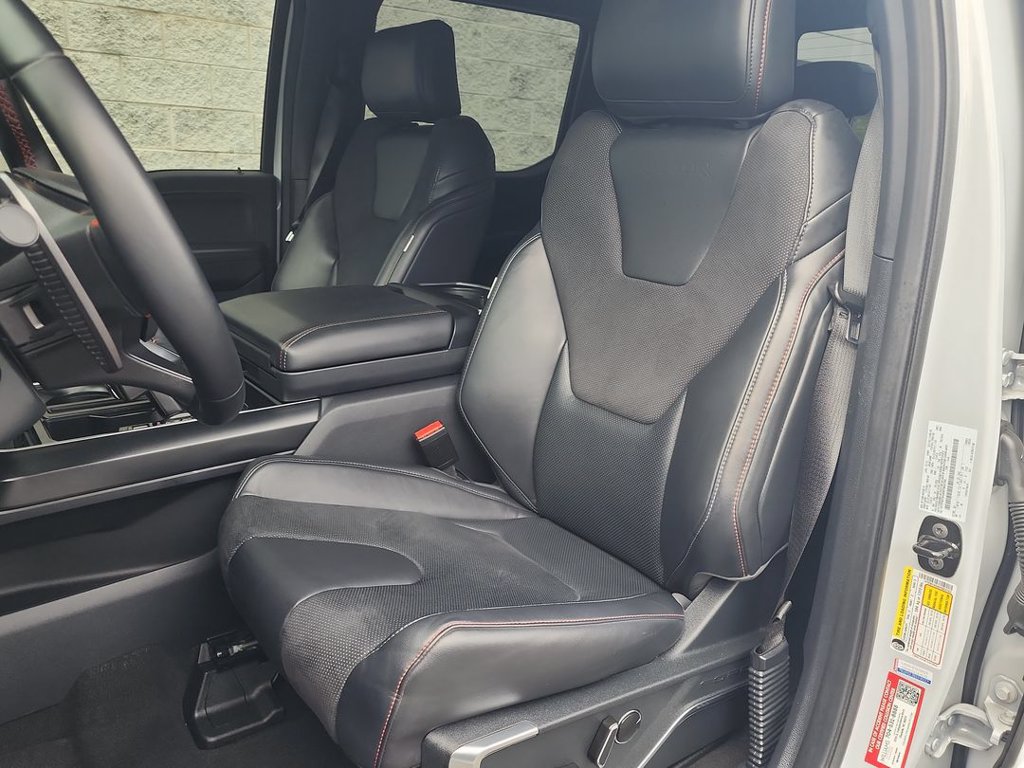 2025 Ford F-150 Raptor - Photo 20