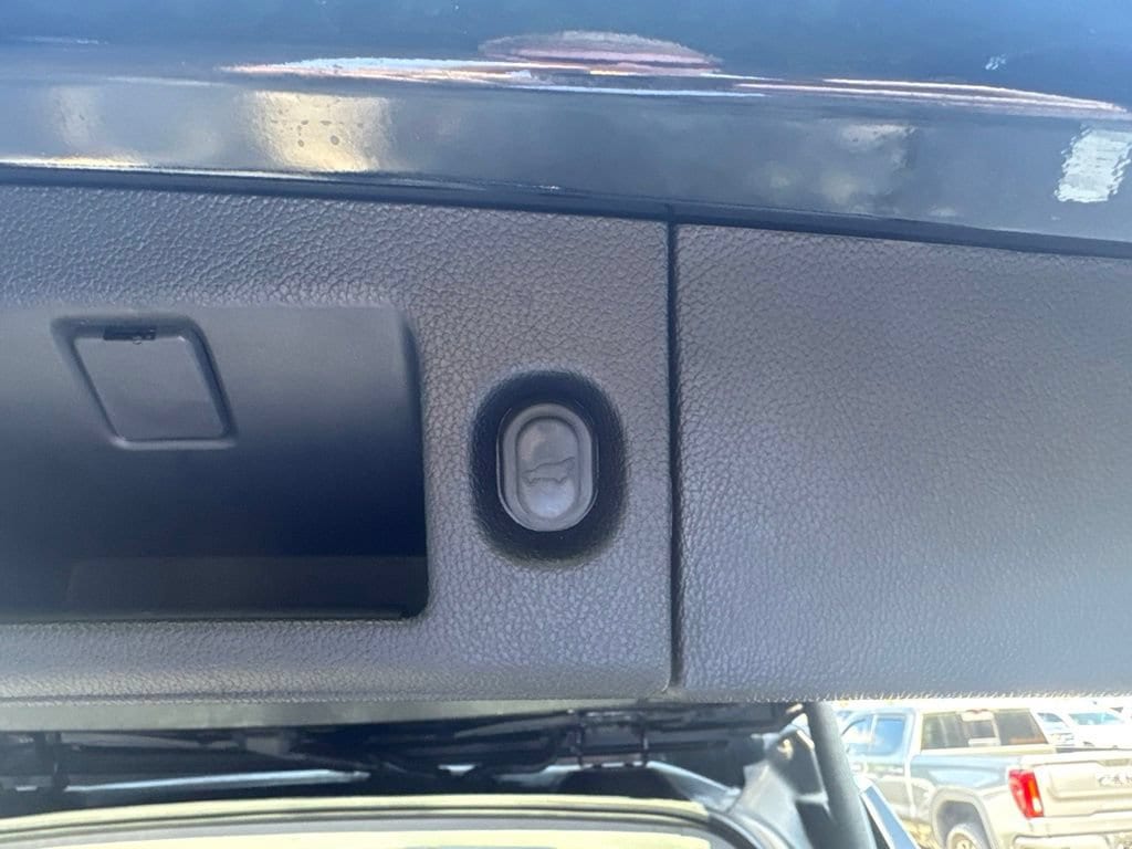 2020 GMC Yukon SLT - Photo 23