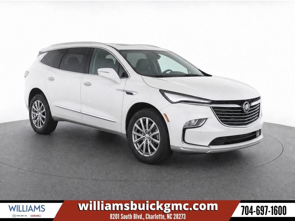 2023 Buick Enclave Essence's photo
