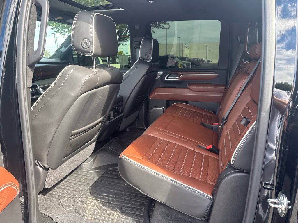 2026 GMC Sierra 2500HD Denali Ultimate - Photo 17
