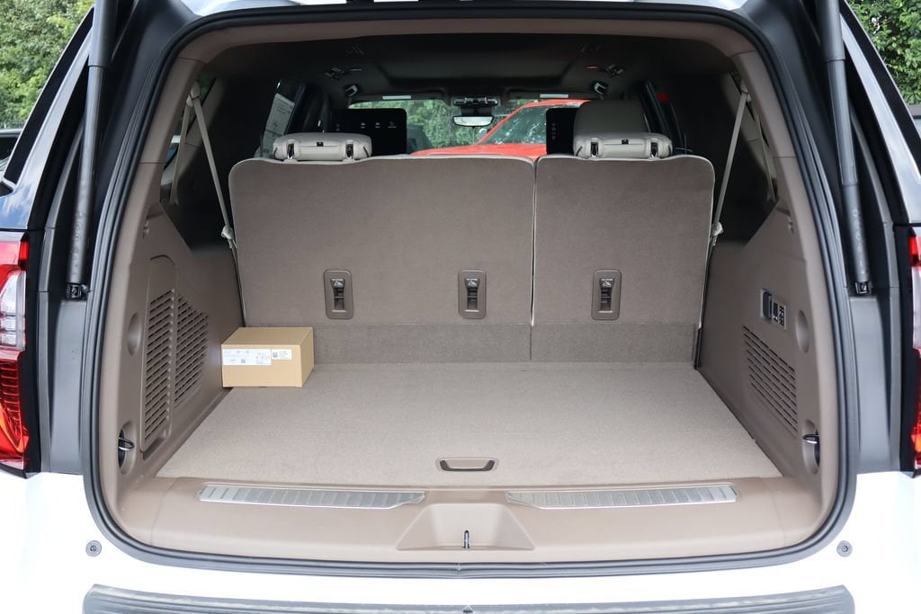 2026 GMC Yukon XL Denali - Photo 25