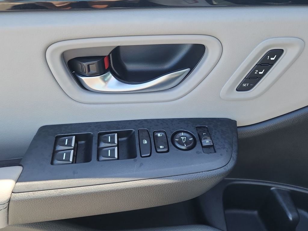 2025 Honda Pilot EX-L - Photo 22