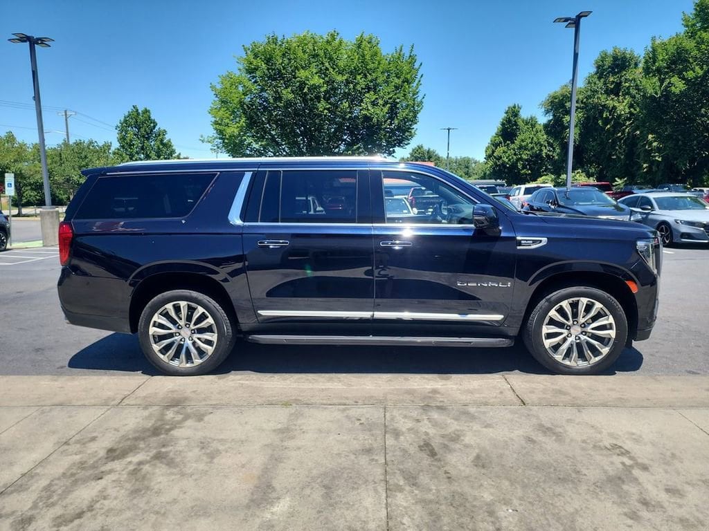2022 GMC Yukon XL Denali - Photo 9