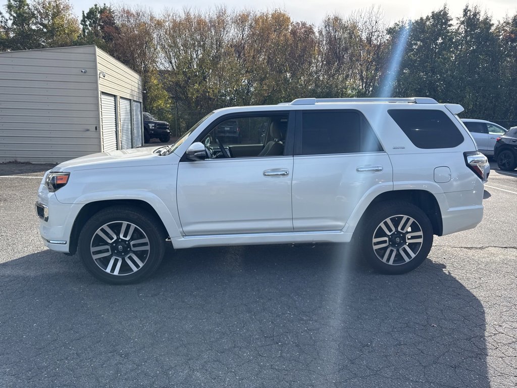 2016 Toyota 4Runner Limited photo 2