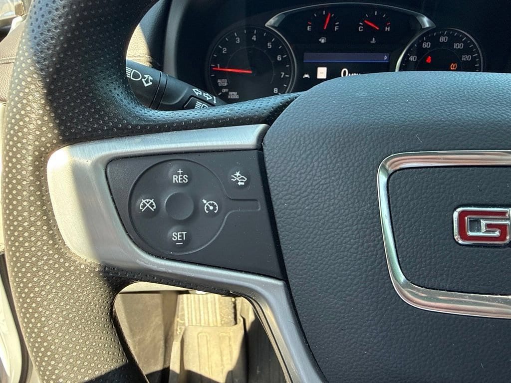 2023 GMC Terrain SLE - Photo 17