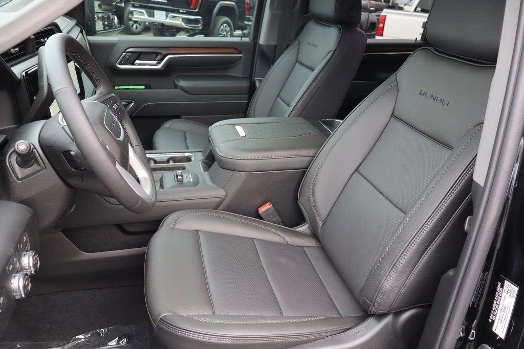 2026 GMC Sierra 3500HD Denali - Photo 13
