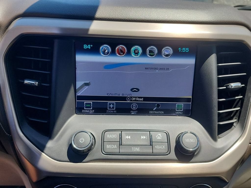 2019 GMC Acadia Denali - Photo 14