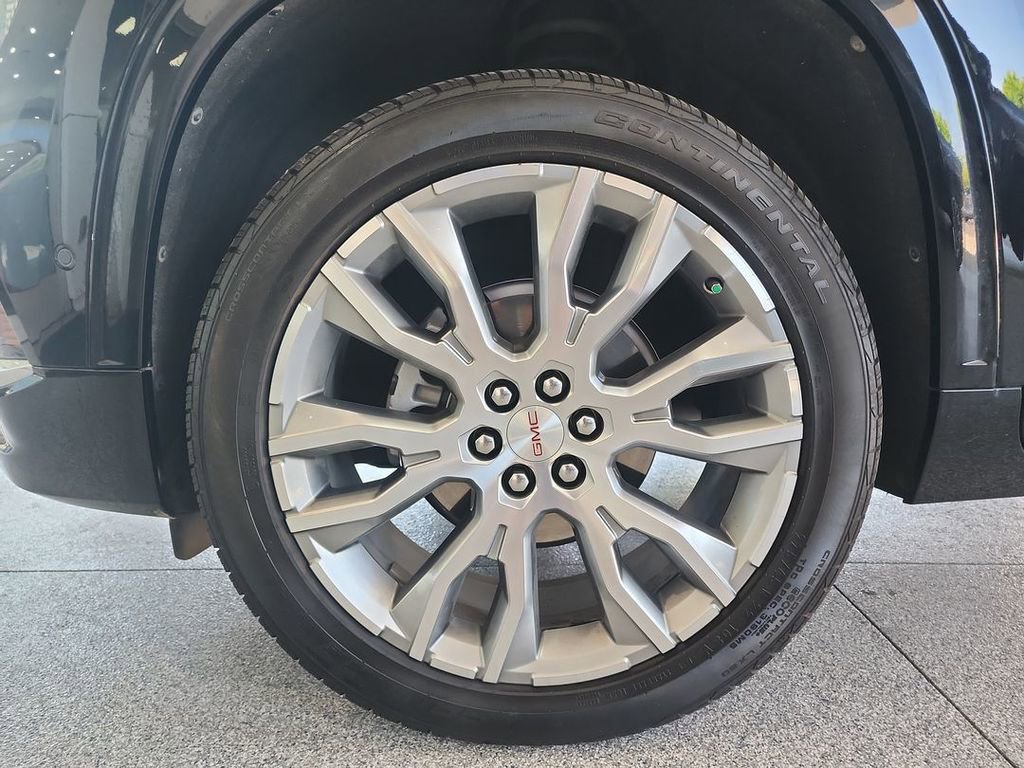 2025 GMC Acadia Denali - Photo 32