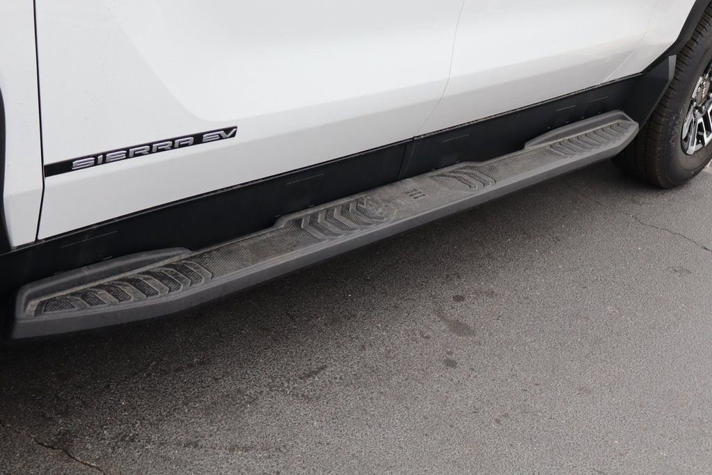 2026 GMC Sierra EV Elevation - Photo 10