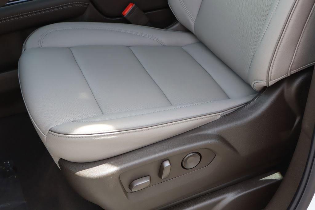 2026 GMC Yukon XL Elevation - Photo 14