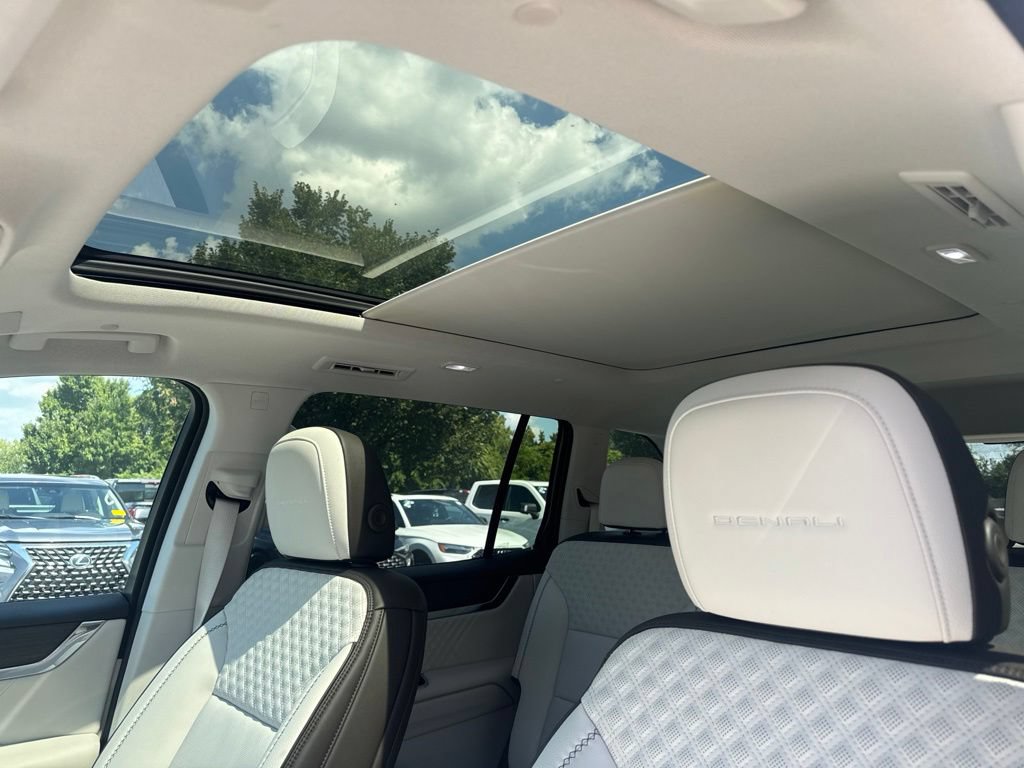 2024 GMC Acadia Denali - Photo 15