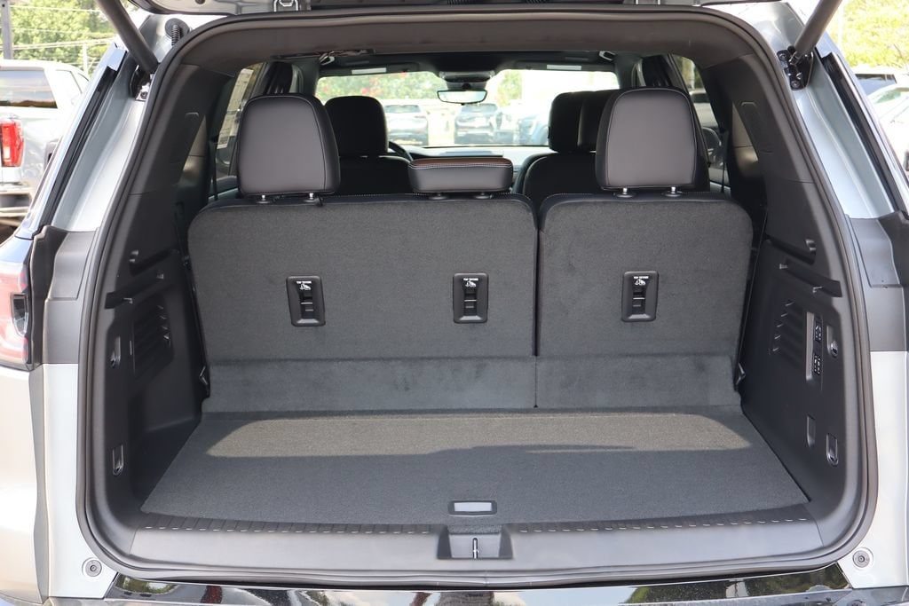 2026 GMC Acadia Denali Ultimate - Photo 23