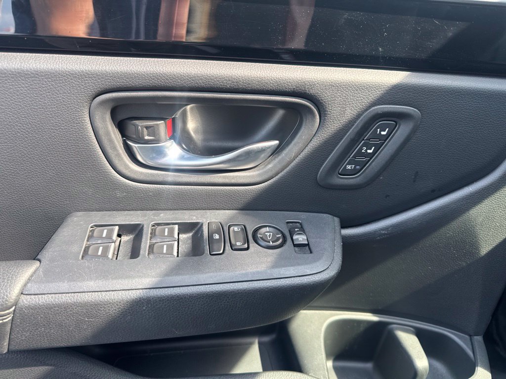 2023 Honda Pilot Touring - Photo 23