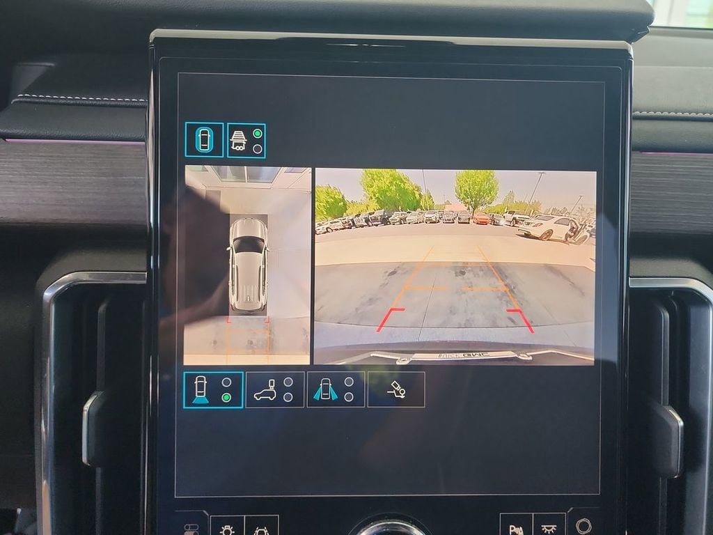 2025 GMC Acadia Denali - Photo 15